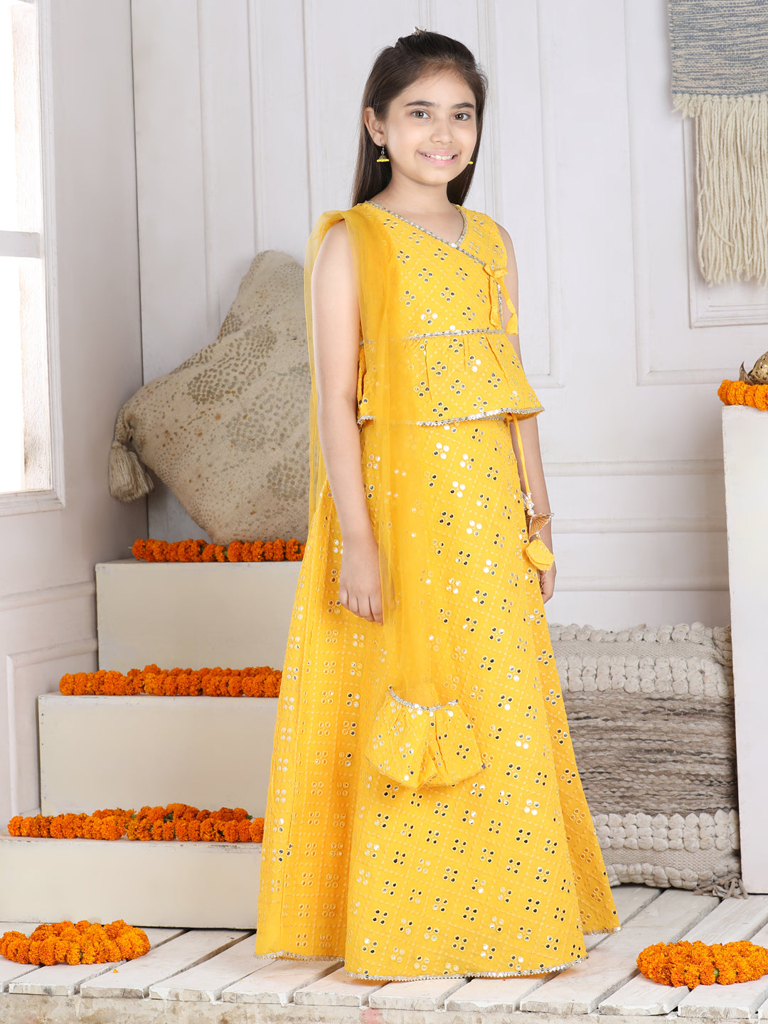 Dyeable Gold Dupatta Embroidered Chiffon Custom Punjabi Chunni Online in  India: Indianlacesandfabric.com
