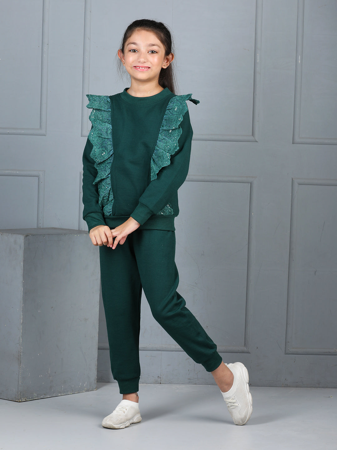 Cutiekins Girls Solid Embellished Cozy Tracksuit -Dark Green