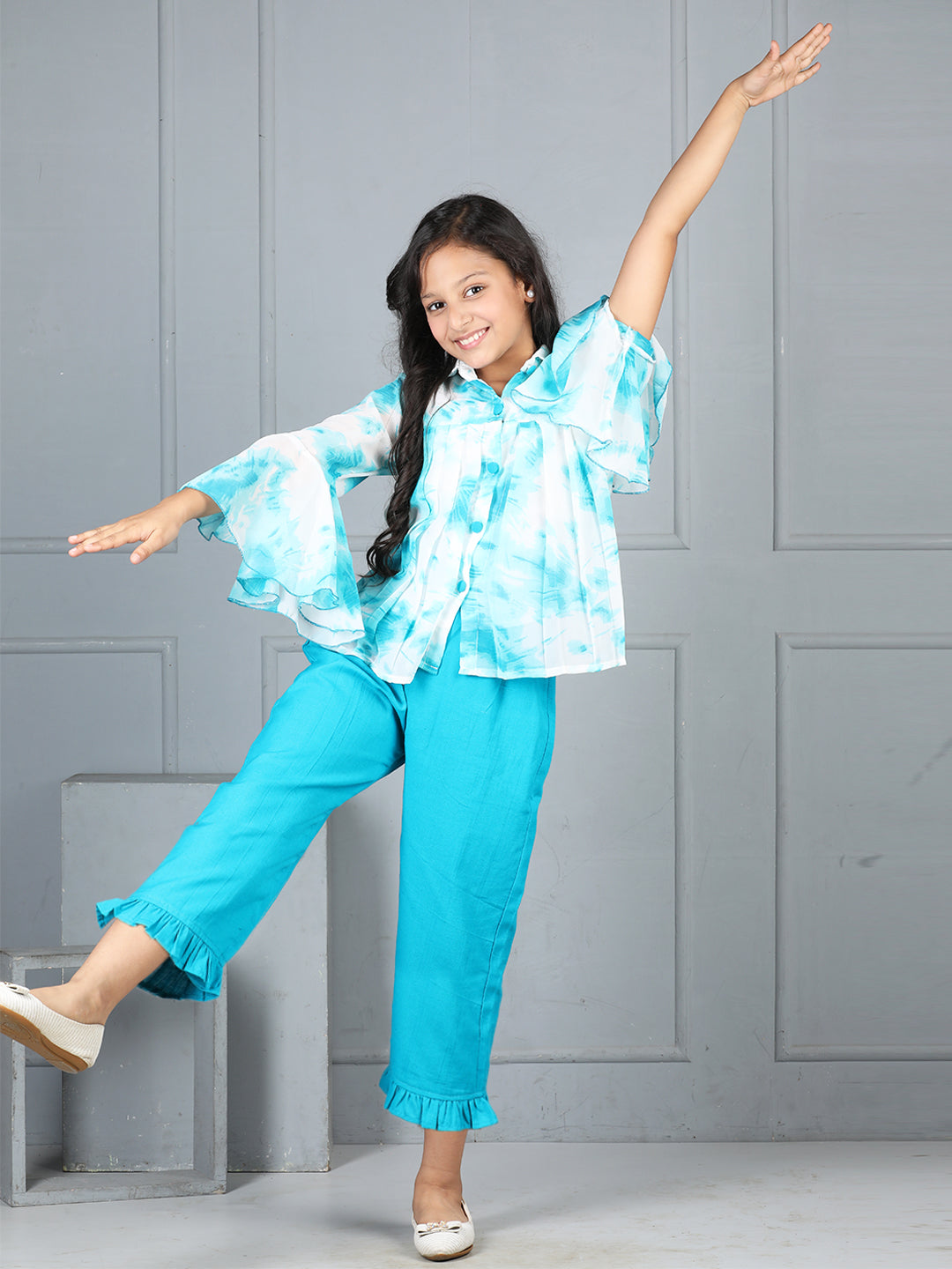 Cutiekins Girls Shirt Style Abstract Printed Top With Solid Capri -Off White & Turquoise Blue